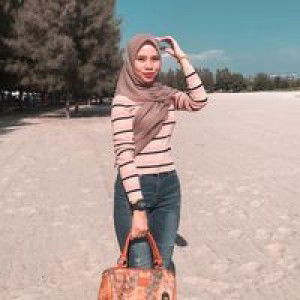 Azira Apandy profile icon