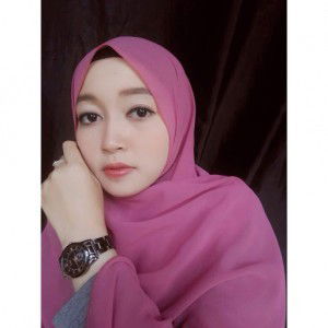 Rensi Putri profile icon