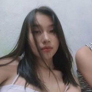 Ellvia Ahang profile icon