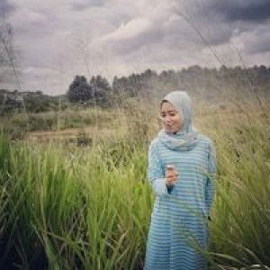 Nira Holifah Valnova profile icon