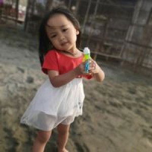 Catherine Lopez profile icon