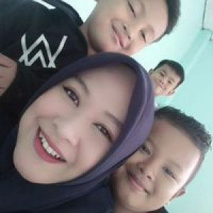 Reni Ramandani profile icon