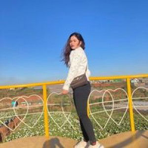 Hạ Vy profile icon