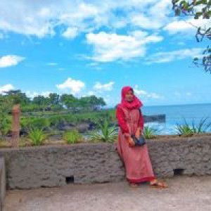 Indah Cahyana profile icon