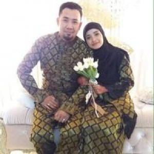 Siti Nur Mala profile icon