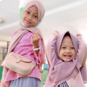 Zahra Khanza 215 profile icon