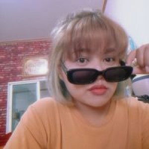 ยลลี่ไง จะใครหล่ะ profile icon