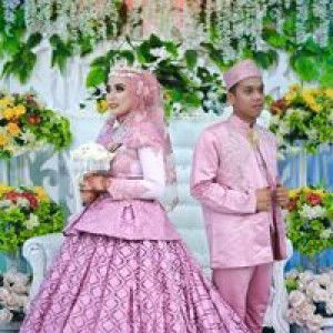 Nur Aizah profile icon