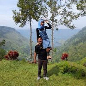 Suri Yani profile icon