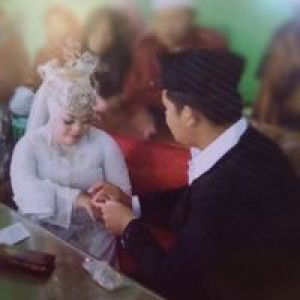 Riah Ar'Rosyid profile icon