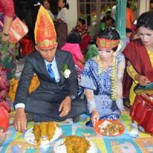 Desy TampuBolon profile icon