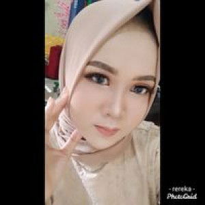 Reka Febriani profile icon