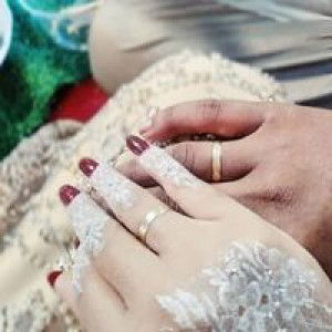 Desi Yudian Saputri profile icon