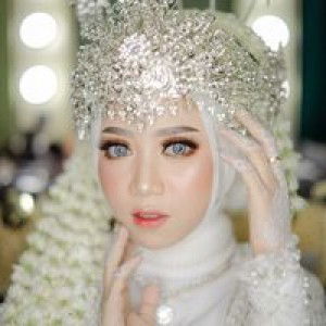 Novia Nur S profile icon