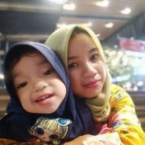 Mom's Amira profile icon