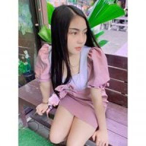 ป๋องง' แป้งง. profile icon