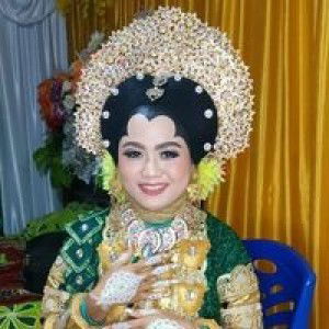 Rini Latif profile icon