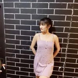 พลอย คลาสโนวี่ profile icon