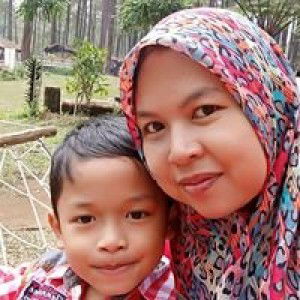 Ganis Fitri profile icon