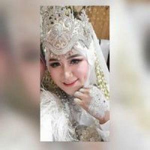 Eva Fauzia profile icon