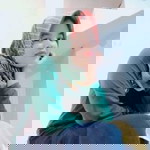 Anii Sholihat profile icon