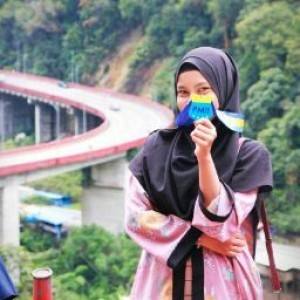 putri karmila