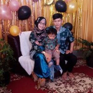 Reni Deswanti profile icon