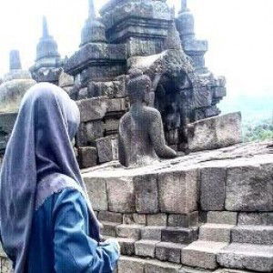 Nurpratiwi Makmur profile icon