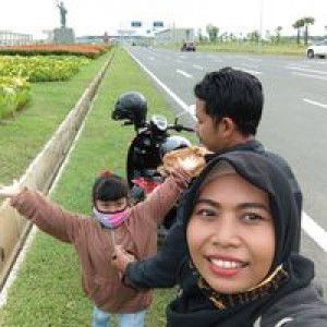 Siti Romlah profile icon