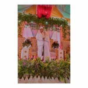 Maria Rizky profile icon