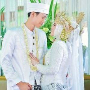 Efa Aisah profile icon