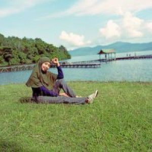 Fhina Dillah Hirah profile icon