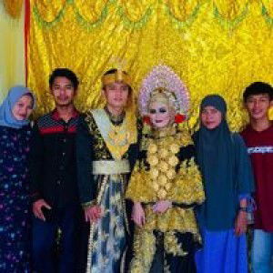 Rini Ilham profile icon