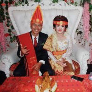 Roslina Naibaho Hutaparik profile icon