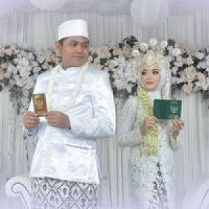 Elis Setyanaa profile icon