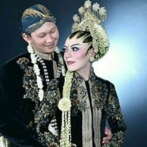 Elly Lelly profile icon