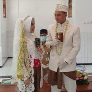 Ernawati Nurwito profile icon