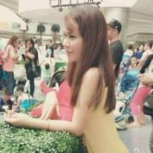 Monica Cabatin profile icon