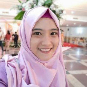 Nining Rustinah profile icon