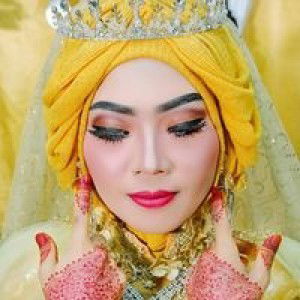 Leni Astrianti profile icon