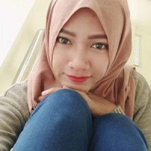 Candra Dewi profile icon