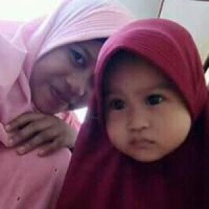 Umi Yulia Azzahra profile icon