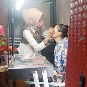 Fitri Yenny profile icon