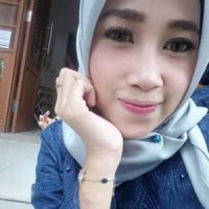 Indria Shafa Achmadinata profile icon