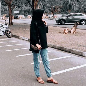 Adhilah profile icon