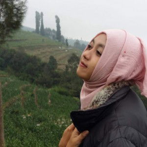 Lavi Azizi profile icon