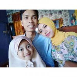 Khusnul Iwed Anggraini profile icon