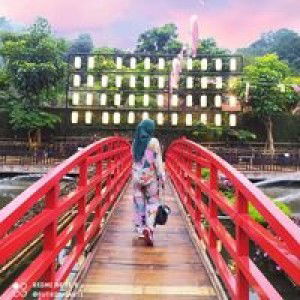 Futri Susanti profile icon