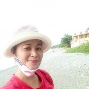 Riza Ferriol Manahan profile icon