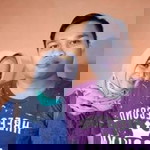 Ade Tri Wahyuni profile icon